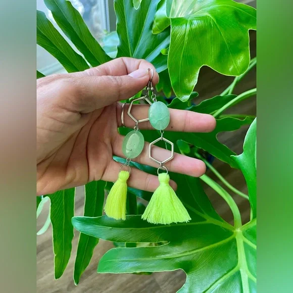 Green Aventurine Tassel earrings - Picture 1 of 5